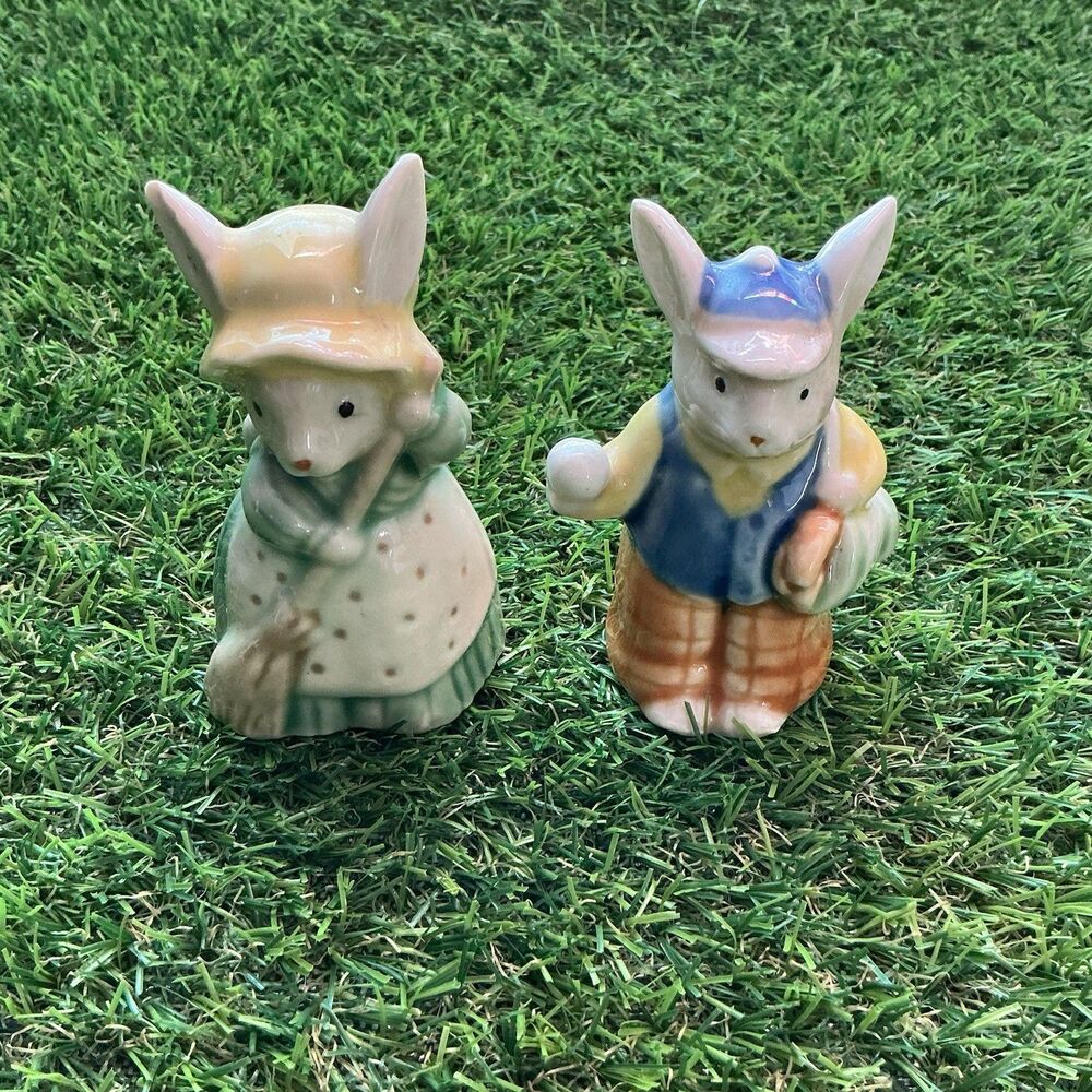 Vintage Style Ceramic Rabbit Figurines Pair Bunny Couple Made in China 3”